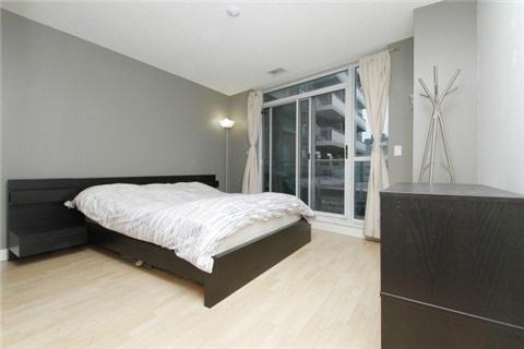 402 - 50 Lynn Williams St, Condo with 1 bedrooms, 2 bathrooms and 1 parking in Toronto ON | Image 6