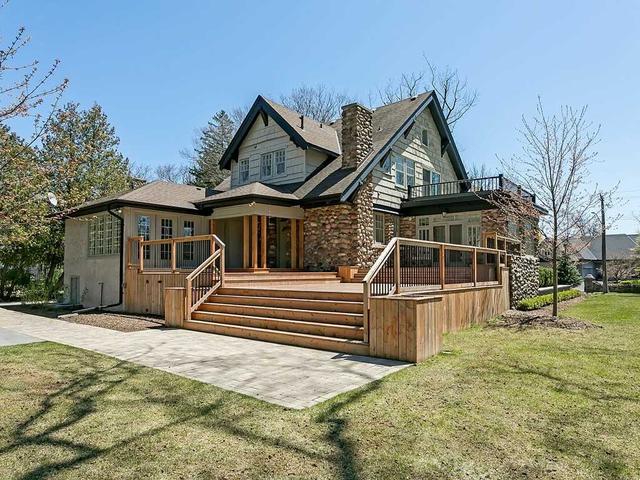 3077 Lakeshore Rd, House detached with 3 bedrooms, 3 bathrooms and 5 parking in Burlington ON | Image 30