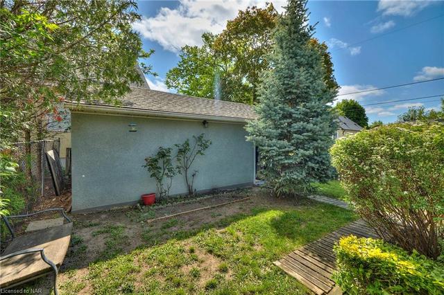 56 Parkview Road, House detached with 4 bedrooms, 2 bathrooms and 2 parking in St. Catharines ON | Image 22