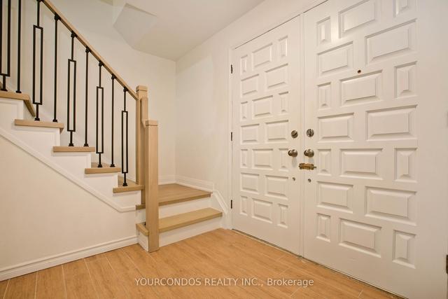 31 Shippigan Cres, House detached with 4 bedrooms, 3 bathrooms and 3 parking in Toronto ON | Image 21