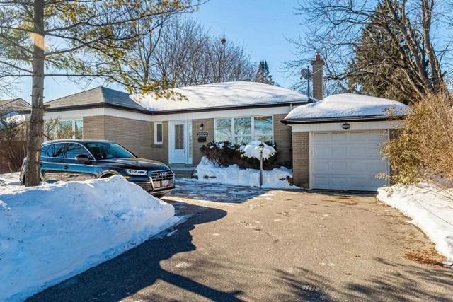 2222 Brimley Rd, House detached with 3 bedrooms, 3 bathrooms and 5 parking in Toronto ON | Image 1