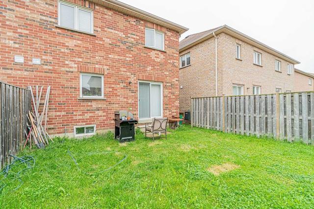 18 Sewells Lane, House semidetached with 3 bedrooms, 3 bathrooms and 2 parking in Brampton ON | Image 13