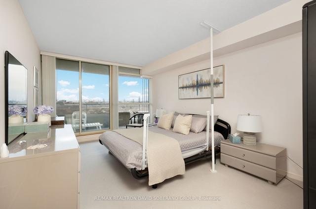 908 - 10 Torresdale Ave, Condo with 2 bedrooms, 3 bathrooms and 1 parking in Toronto ON | Image 5