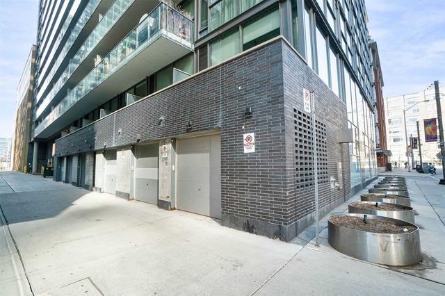 th1 - 25 Oxley St, Townhouse with 2 bedrooms, 3 bathrooms and 1 parking in Toronto ON | Image 31