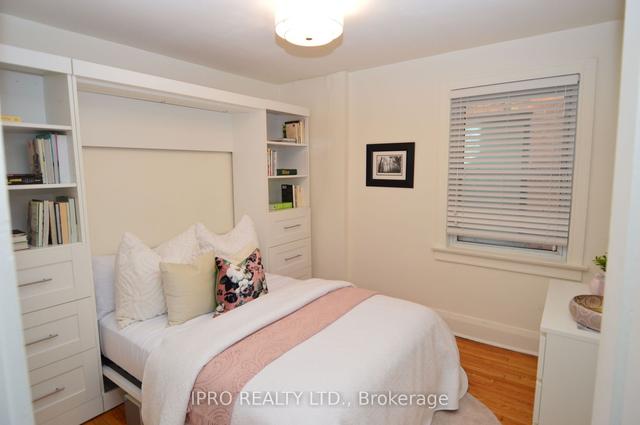 884 Davenport Rd, House semidetached with 3 bedrooms, 2 bathrooms and 0 parking in Toronto ON | Image 8