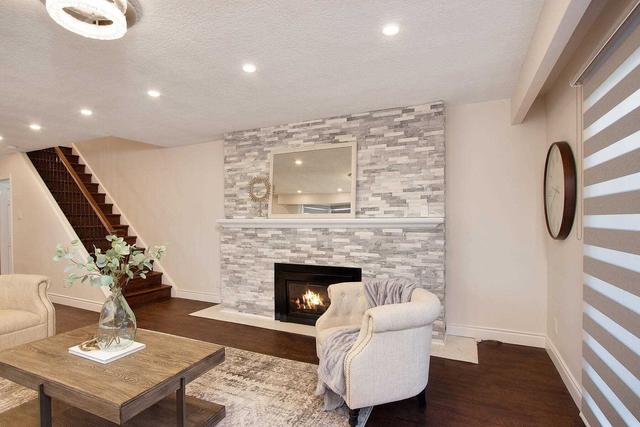 19 Arbour Glen Cres, Townhouse with 3 bedrooms, 3 bathrooms and 1 parking in London ON | Image 19