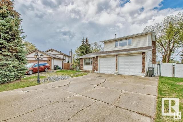 11132 22a Av Nw, House detached with 3 bedrooms, 4 bathrooms and null parking in Edmonton AB | Image 1