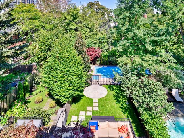 110 Heath St W, House semidetached with 3 bedrooms, 5 bathrooms and 2 parking in Toronto ON | Image 30