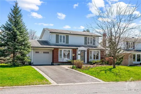98 Canter Boulevard, House detached with 4 bedrooms, 4 bathrooms and 2 parking in Ottawa ON | Card Image