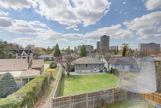 17 Daniel Cozens Crt, House detached with 4 bedrooms, 6 bathrooms and 6 parking in Toronto ON | Image 31