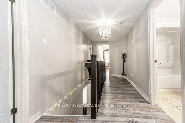 4 Linke Pl, House detached with 5 bedrooms, 4 bathrooms and 3.5 parking in Guelph ON | Image 10