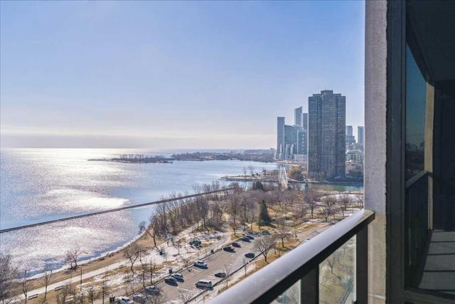 1910 - 1928 Lake Shore Blvd W, Condo with 2 bedrooms, 3 bathrooms and 1 parking in Toronto ON | Image 16
