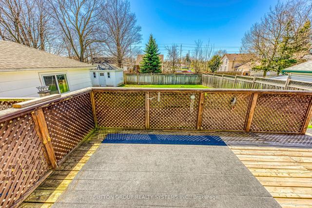 22 Arletta St, House detached with 2 bedrooms, 2 bathrooms and 5 parking in Halton Hills ON | Image 19