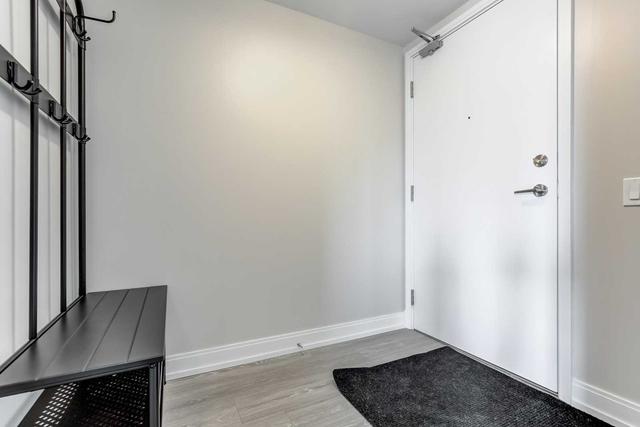 1105 - 181 Dundas St E, Condo with 2 bedrooms, 1 bathrooms and 0 parking in Toronto ON | Image 10