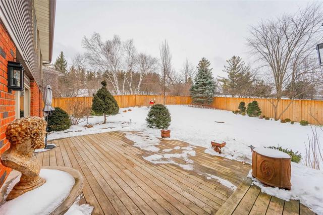 11 Sharon Pl, House detached with 4 bedrooms, 3 bathrooms and 6 parking in Guelph ON | Image 22