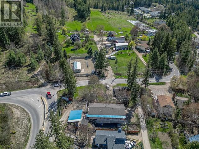 451 10 Avenue, House detached with 2 bedrooms, 1 bathrooms and 4 parking in Salmon Arm BC | Image 22