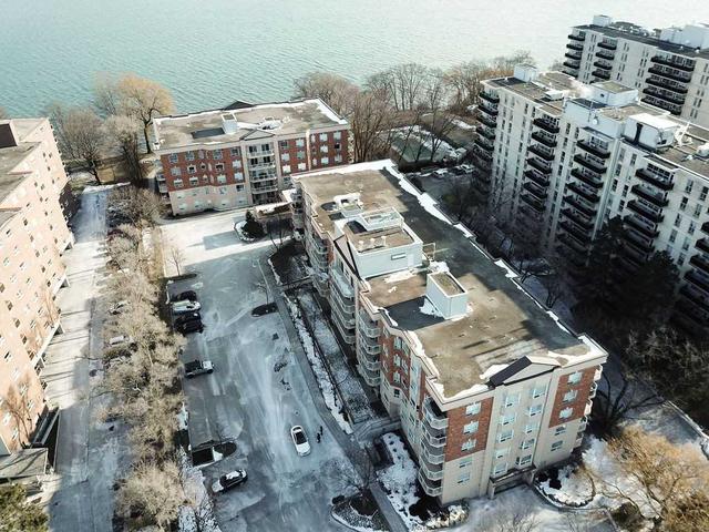 202 - 5188 Lakeshore Rd, Condo with 2 bedrooms, 2 bathrooms and 1 parking in Burlington ON | Image 12