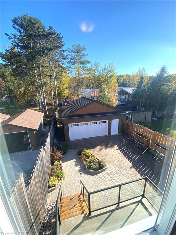 552 Main Street S, House semidetached with 4 bedrooms, 2 bathrooms and 8 parking in Callander ON | Image 10