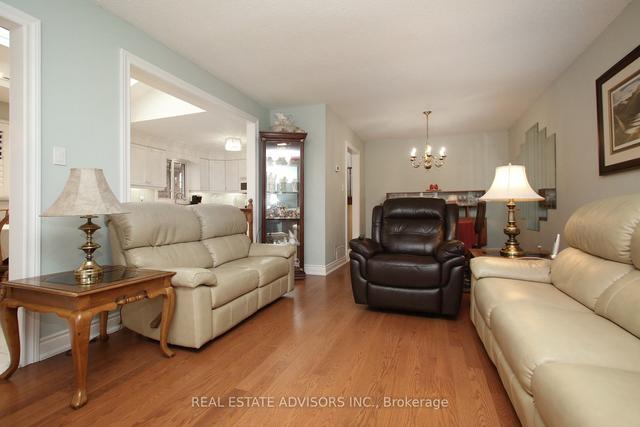 71 Sawmill Rd, House semidetached with 4 bedrooms, 2 bathrooms and 5 parking in Toronto ON | Image 24