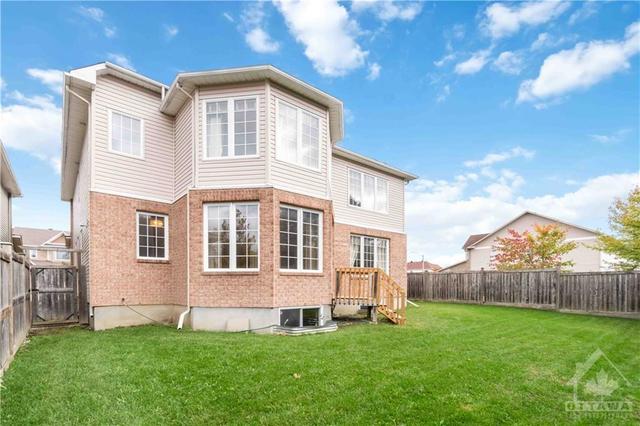 156 Annapolis Circle, House detached with 4 bedrooms, 4 bathrooms and 9 parking in Ottawa ON | Image 25