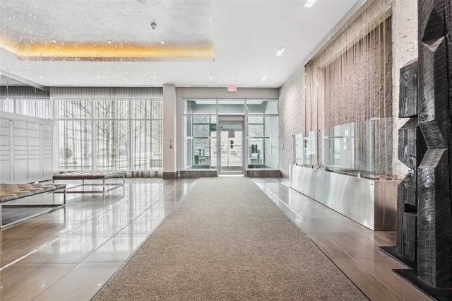 809 - 65 Speers Rd, Condo with 2 bedrooms, 2 bathrooms and 1 parking in Oakville ON | Image 12