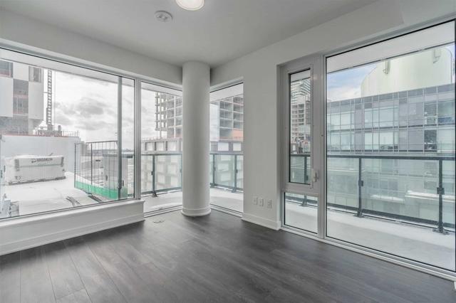 s708 - 180 Mill St, Condo with 3 bedrooms, 2 bathrooms and 1 parking in Toronto ON | Image 3