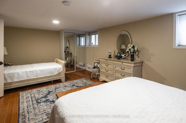 449 Elm Rd, House detached with 2 bedrooms, 2 bathrooms and 3 parking in Toronto ON | Image 9