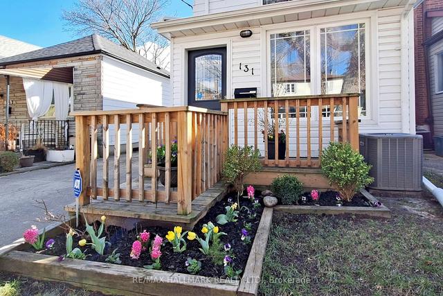131 Bernice Cres, House detached with 2 bedrooms, 2 bathrooms and 2 parking in Toronto ON | Image 12