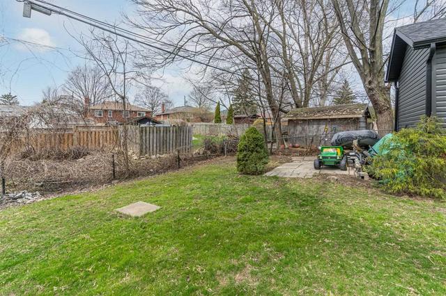 1238 De Quincy Cres, House detached with 3 bedrooms, 2 bathrooms and 7 parking in Burlington ON | Image 31