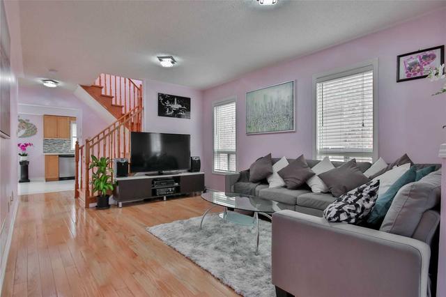 71 Starhill Cres, House semidetached with 3 bedrooms, 4 bathrooms and 4 parking in Brampton ON | Image 36