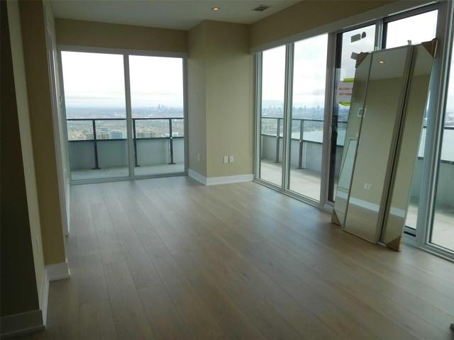 Lph05A - 30 Shore Breeze Dr, Condo with 2 bedrooms, 2 bathrooms and 1 parking in Toronto ON | Image 6