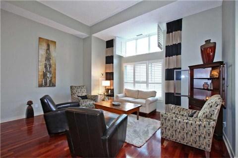th103 - 77 Lombard St, Townhouse with 2 bedrooms, 3 bathrooms and 1 parking in Toronto ON | Image 3