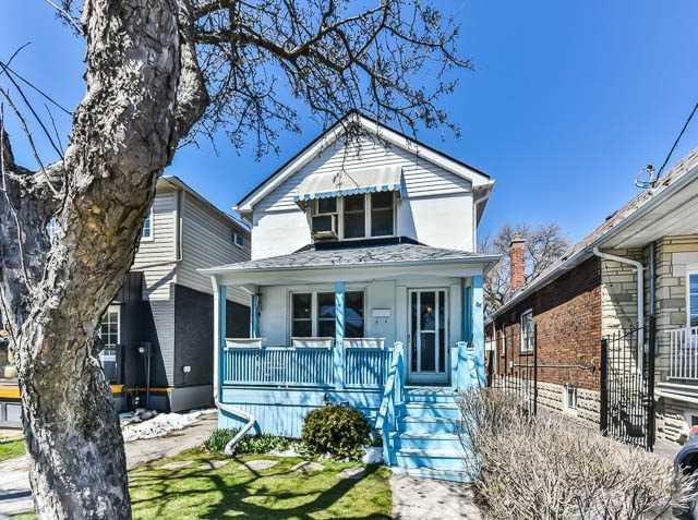 86 Ypres Rd, House detached with 3 bedrooms, 2 bathrooms and 3 parking in Toronto ON | Image 1
