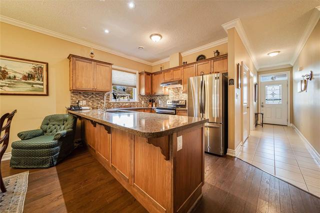 2 Maple Crt, House attached with 2 bedrooms, 2 bathrooms and 4 parking in Severn ON | Image 6