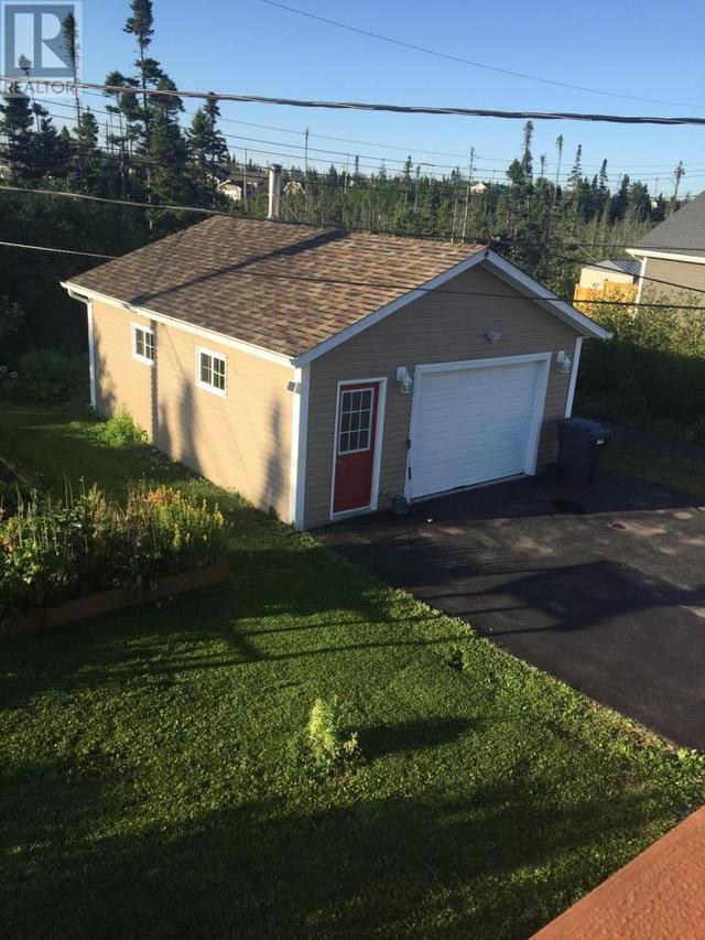 11 Maclean Place, House detached with 3 bedrooms, 3 bathrooms and null parking in Gander NL | Image 4