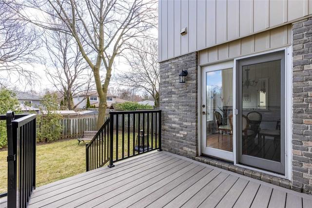 514 Bohemia Cres, House detached with 4 bedrooms, 4 bathrooms and 2 parking in Oakville ON | Image 9