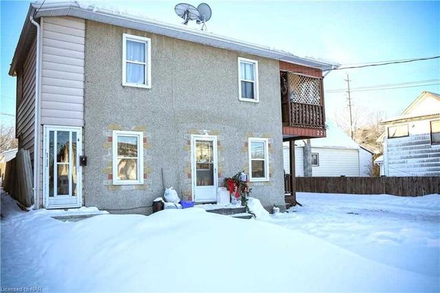 221 Nolin St, House detached with 8 bedrooms, 6 bathrooms and 6 parking in Greater Sudbury ON | Image 2