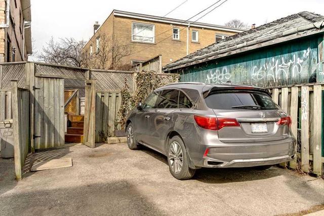 104 Sussex Ave, House semidetached with 3 bedrooms, 4 bathrooms and 1 parking in Toronto ON | Image 20