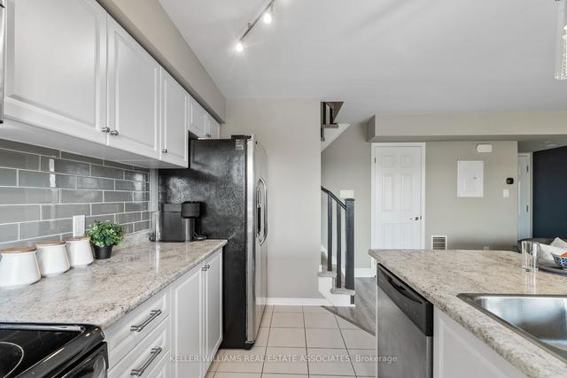 30 - 2441 Greenwich Dr, Townhouse with 2 bedrooms, 2 bathrooms and 1 parking in Oakville ON | Image 5