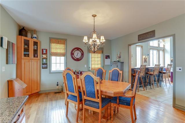 3159 Nauvoo Road, House detached with 3 bedrooms, 2 bathrooms and 12 parking in Brooke Alvinston ON | Image 19