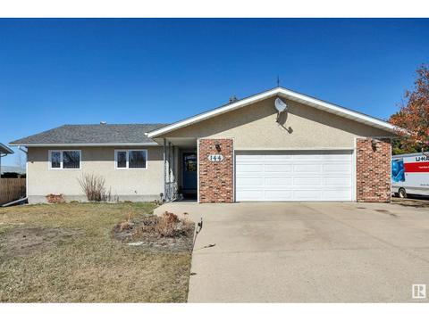 144 Willow Dr, House detached with 3 bedrooms, 3 bathrooms and null parking in Wetaskiwin AB | Card Image