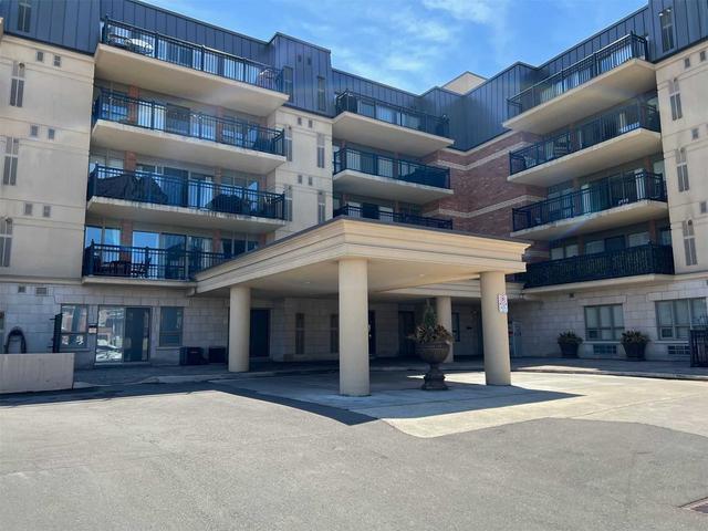 106 - 8026 Kipling Ave, Condo with 2 bedrooms, 2 bathrooms and 2 parking in Vaughan ON | Image 11