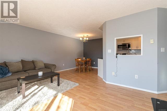 306 - 1055 Hillside Ave, Condo with 2 bedrooms, 2 bathrooms and 1 parking in Victoria BC | Image 7