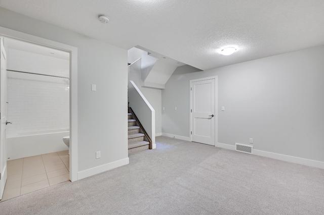 2 - 1914 25a Street Sw, Home with 3 bedrooms, 3 bathrooms and 2 parking in Calgary AB | Image 29