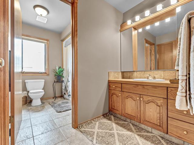 33 Park Meadows Court Se, House detached with 6 bedrooms, 3 bathrooms and 6 parking in Medicine Hat AB | Image 27
