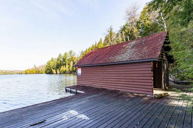 1409 West Oxbow Lake Rd, House detached with 3 bedrooms, 1 bathrooms and 4 parking in Lake of Bays ON | Image 7