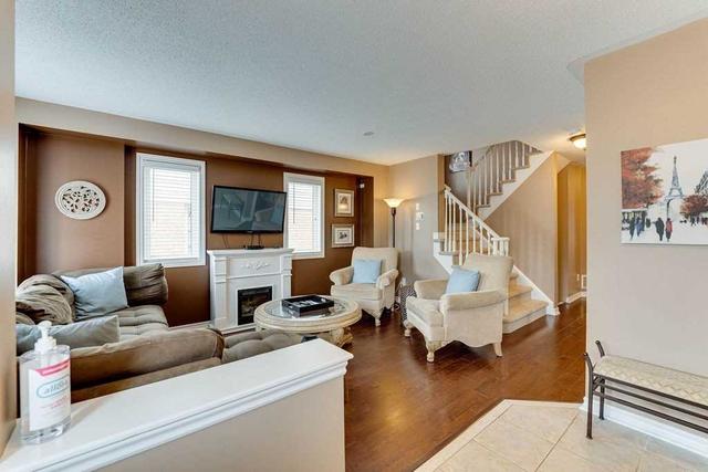 31 Succession Cres, House attached with 3 bedrooms, 4 bathrooms and 3 parking in Barrie ON | Image 36