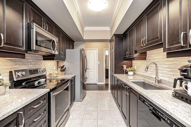 301 - 45 Ferndale Dr S, Condo with 3 bedrooms, 2 bathrooms and 1 parking in Barrie ON | Image 3