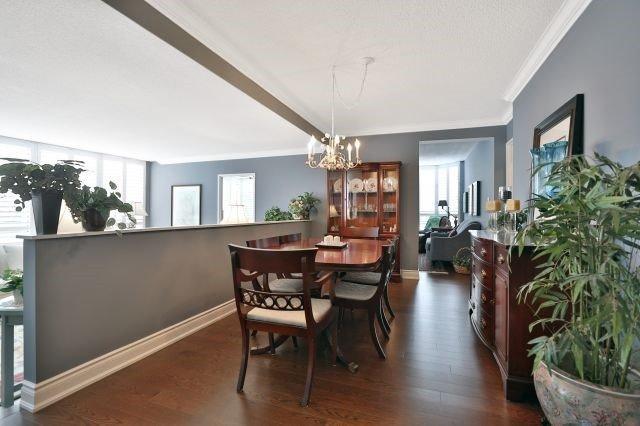 301 - 2180 Marine Dr, Condo with 2 bedrooms, 2 bathrooms and 1 parking in Oakville ON | Image 5