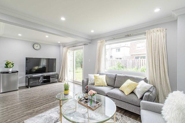 7 Posthorn Grve, House detached with 4 bedrooms, 4 bathrooms and 4 parking in Toronto ON | Image 26